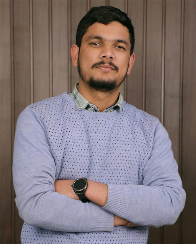 Mr. Sayyed Ali receiving award